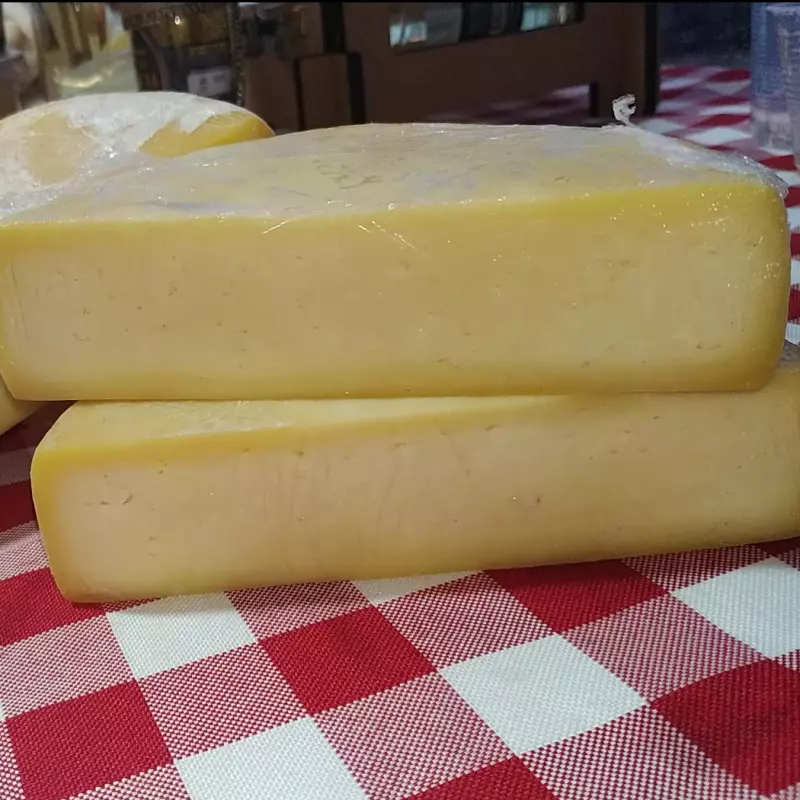 QUEIJO CANASTRA MEIA CURA  (±550g)