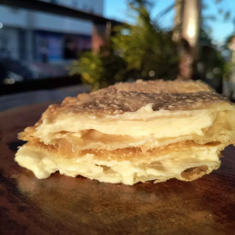 PASTEL CHOCOLATE BRANCO