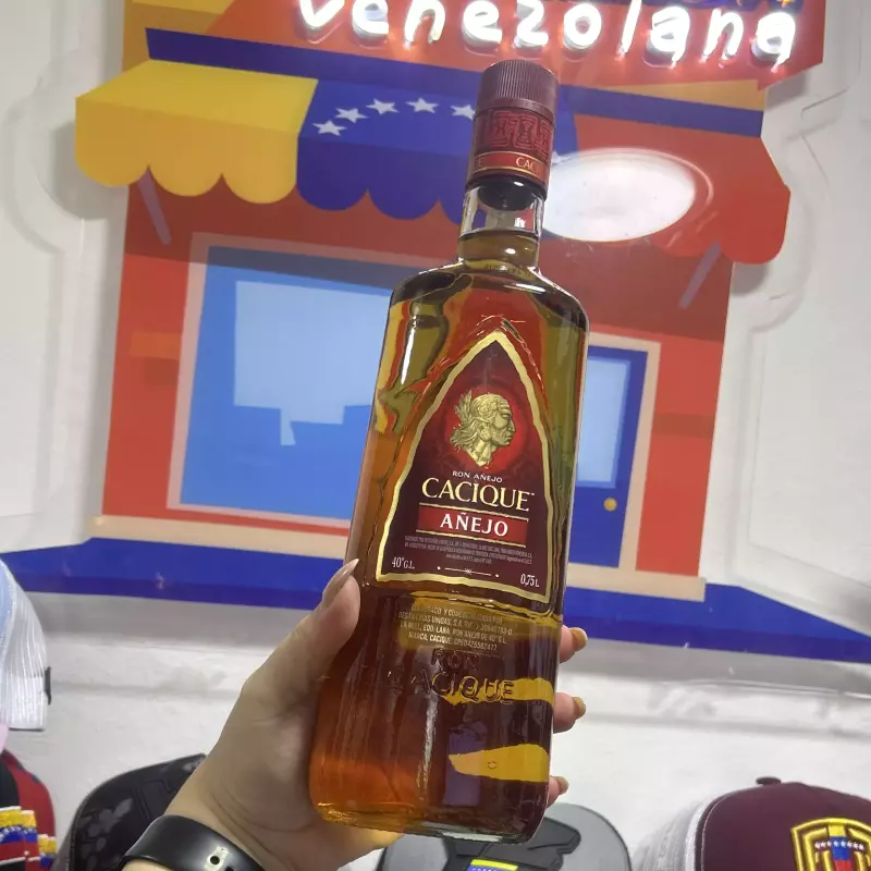 Cacique Añejo