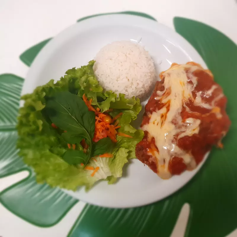 PARMEGIANA DE CARNE