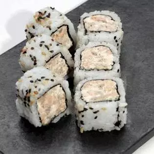 Uramaki salad 8 peças