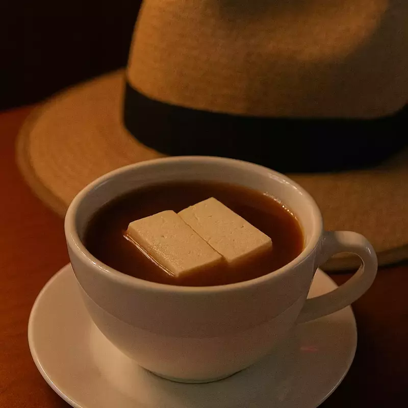 Aguapanela con quesito