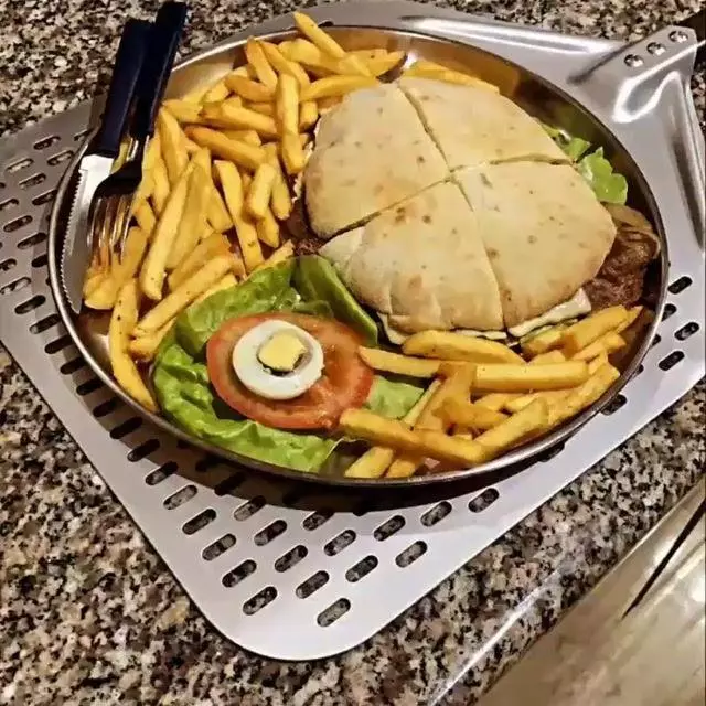 CANADIENSE LOMO PAN PIZZA sin fritas