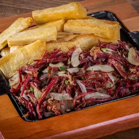 CARNE SECA COM AIPIM