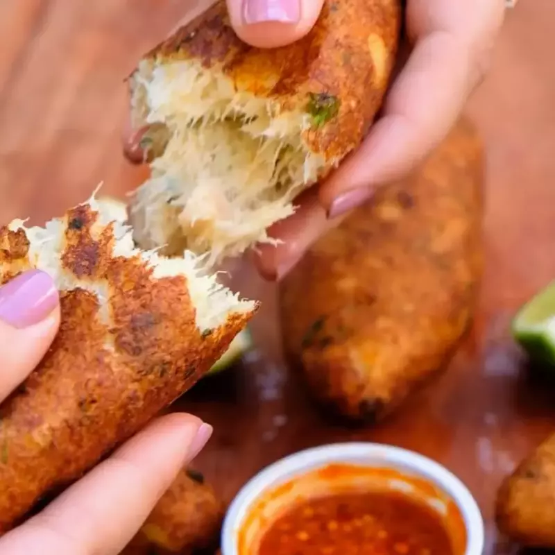 BOLINHO GIGANTE DE BACALHAU