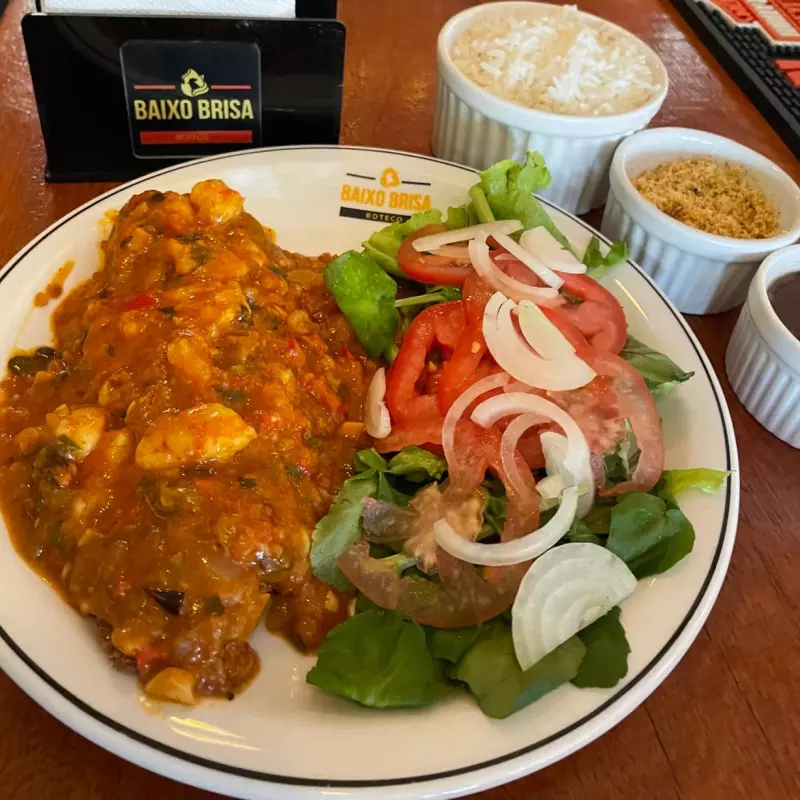 FILÉ DE PEIXE C/ MOLHO DE CAMARÃO