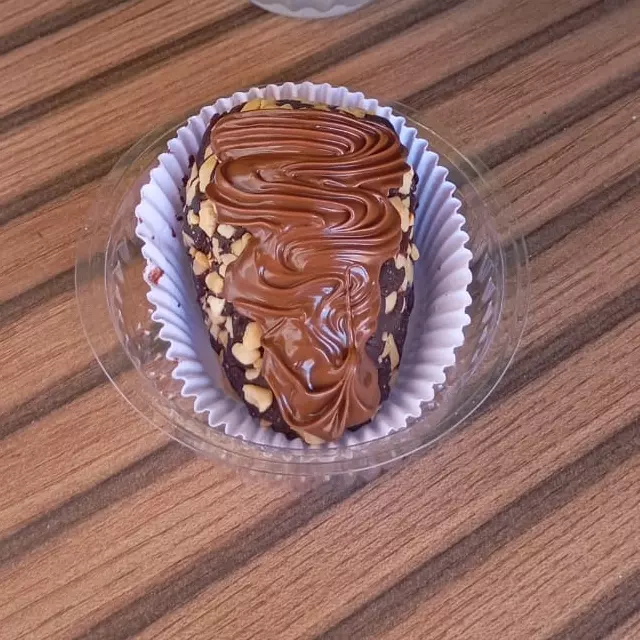 Coxinha de morango ferrero rocher