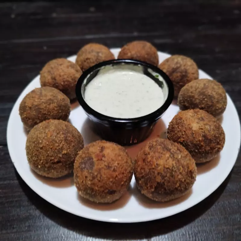 Bolinho de Feijoada