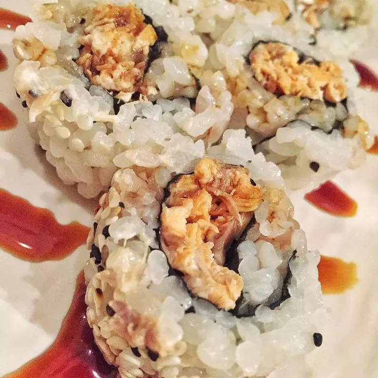 Uramaki Salmão Grelhado (08)