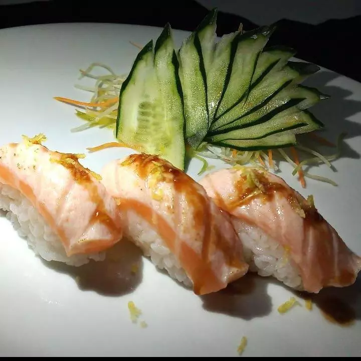 Sushi de Salmão Roust