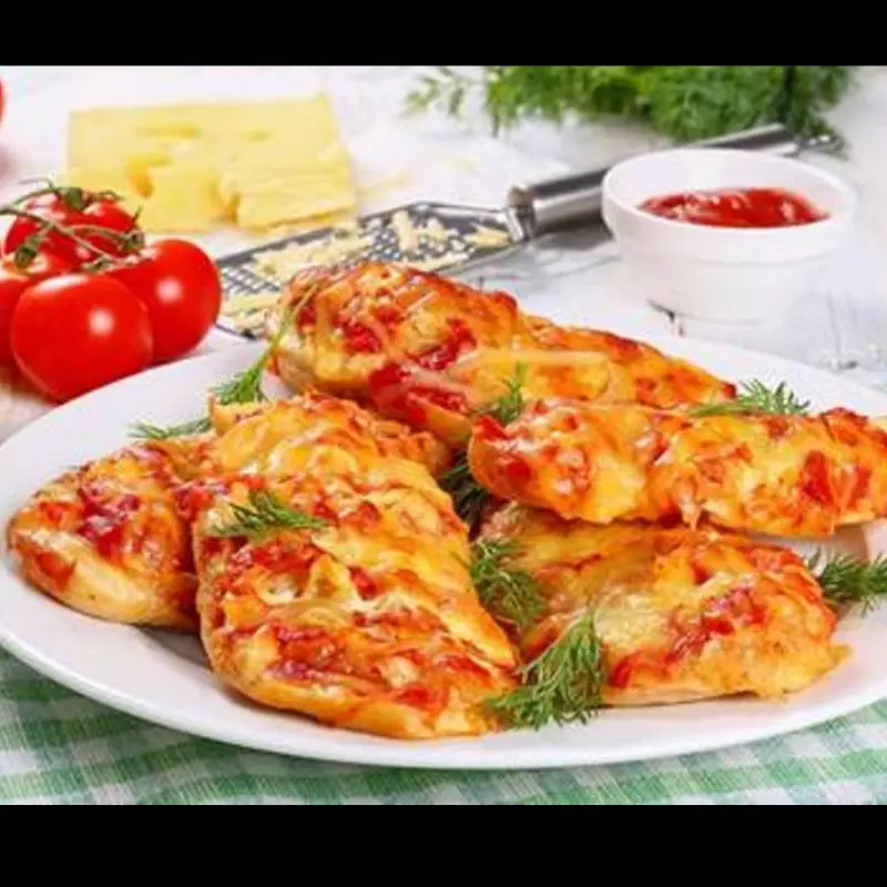 FILE DE FRANGO A PIZZAIOLO