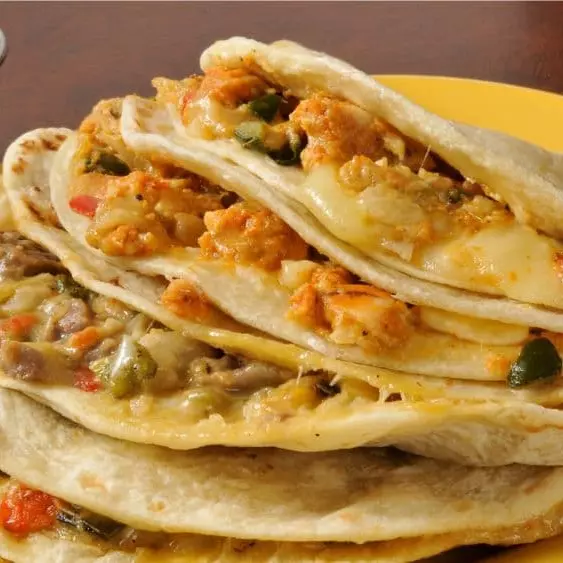 QUESADILLA DE HARINA