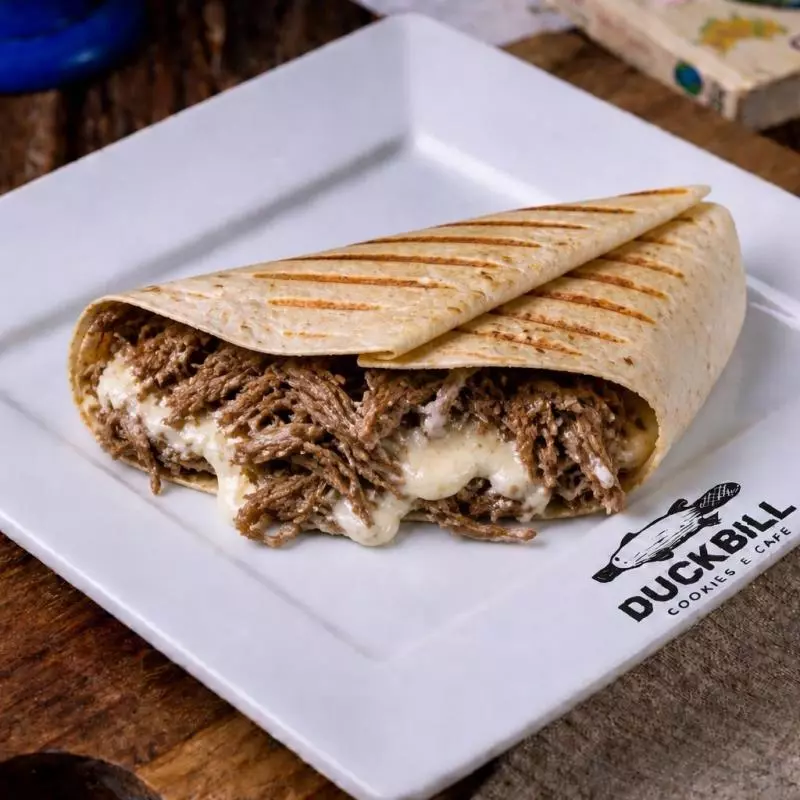 Wrap Carne desfiada com Cream Chesse