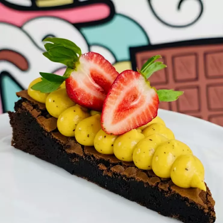 Pizza Brownie Maracujá e Morango
