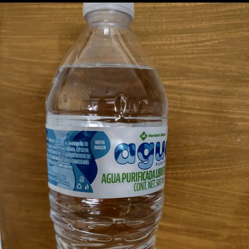 Agua natural embotellada/ botle wst