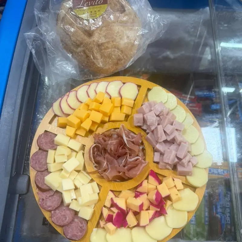 Tábua Flor de Parma + Pão Bola