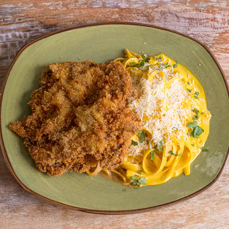 Bistec Apd c/ Spagu a la huancaina