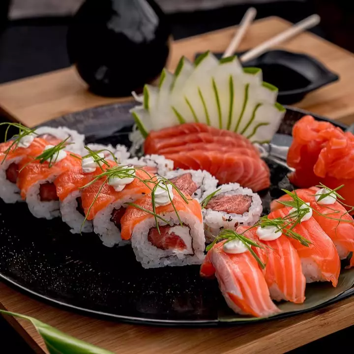 Combinado especial salmão  25 peças