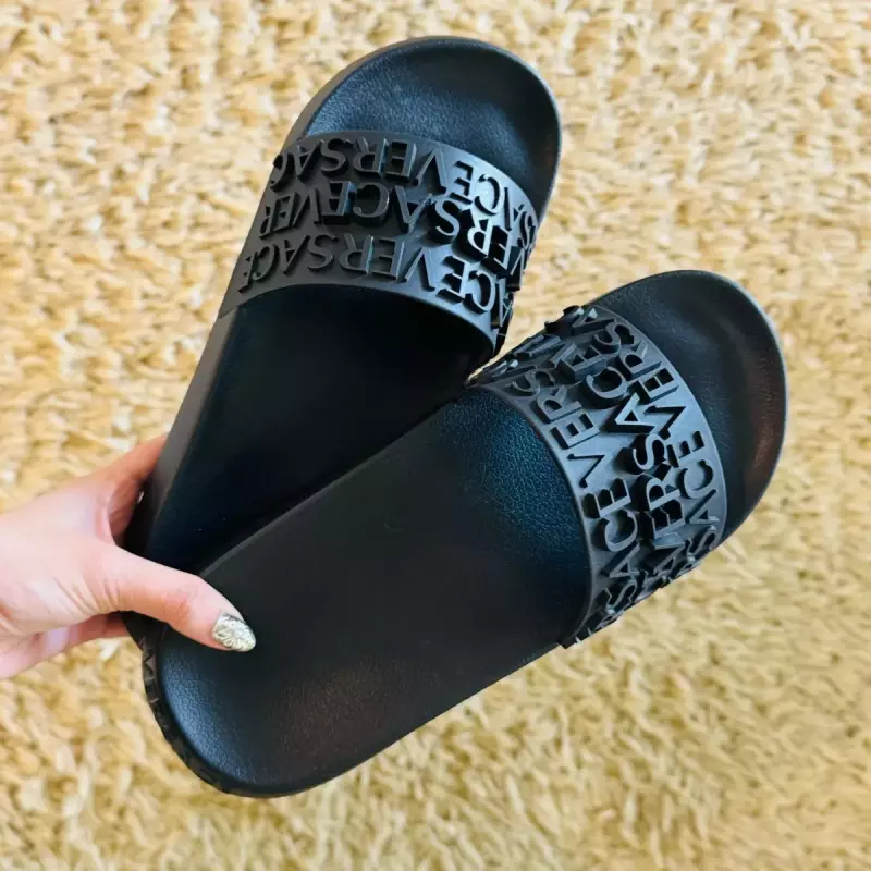 FLAT VERSACE BLACK