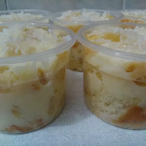 Coco com abacaxi