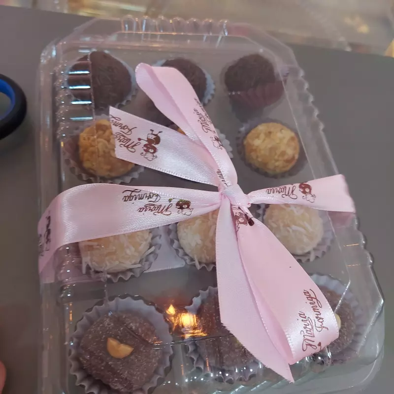 Bandeja de doce com 12 unidades