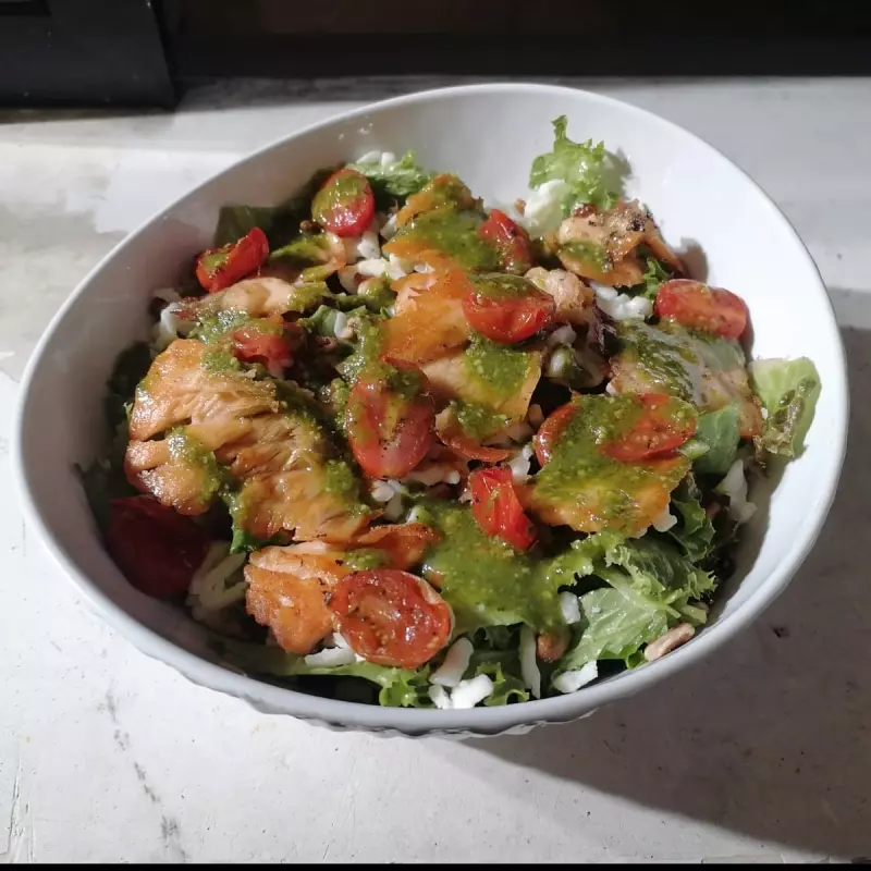 ENSALADA DE SALMÓN