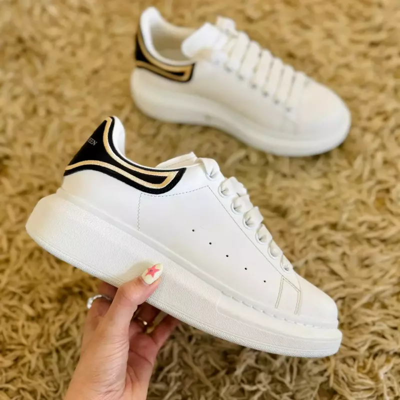 TENIS ALEXANDER MCQUEEN BLACK&GOLD