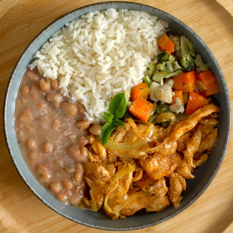 Iscas de frango fit