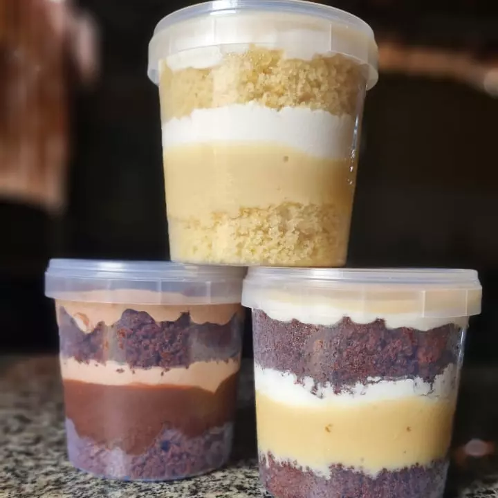 Bolo no pote -  Sabor: chocolate.