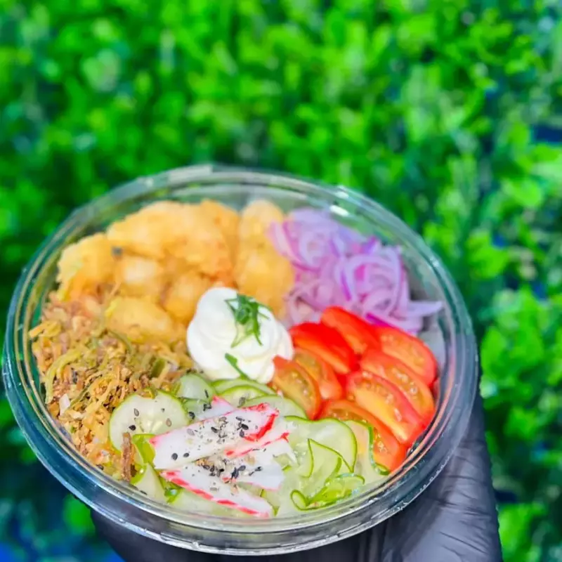 Poke camarão + coca lata
