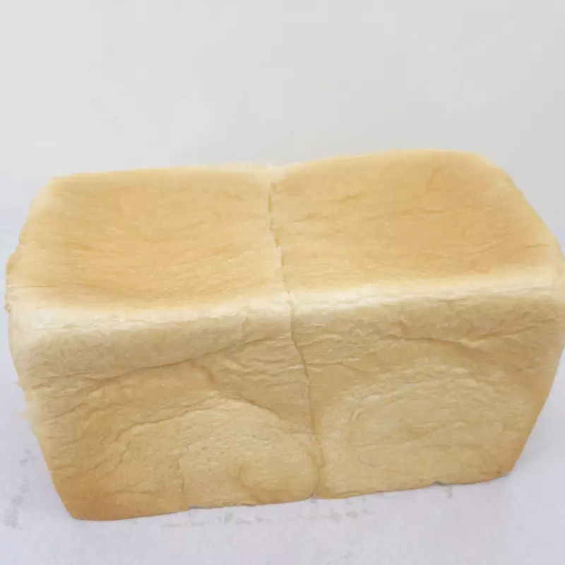 R10 牛奶吐司 pan leche