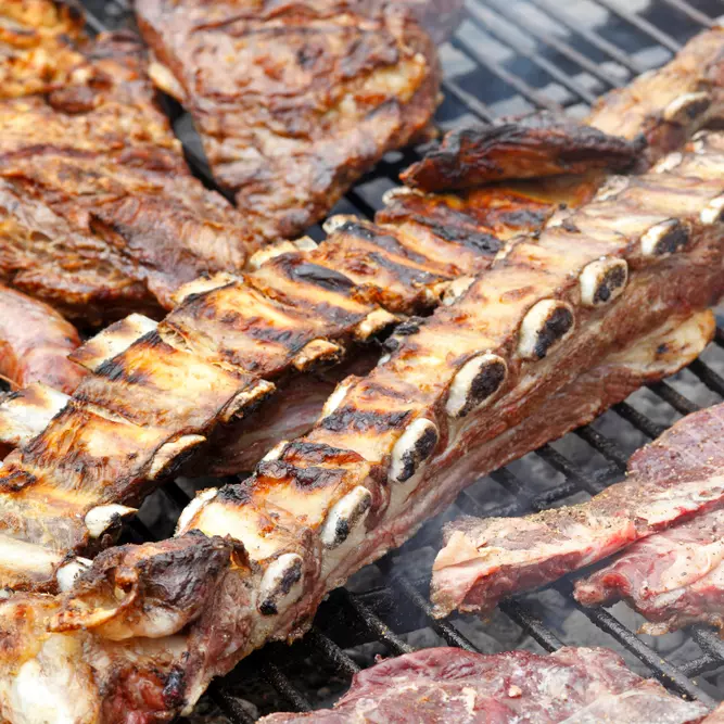 Asado de costilla de cerdo