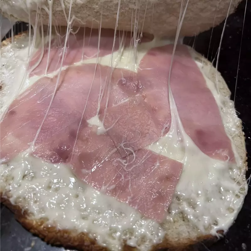 كعكة جبنة و مرتديلا