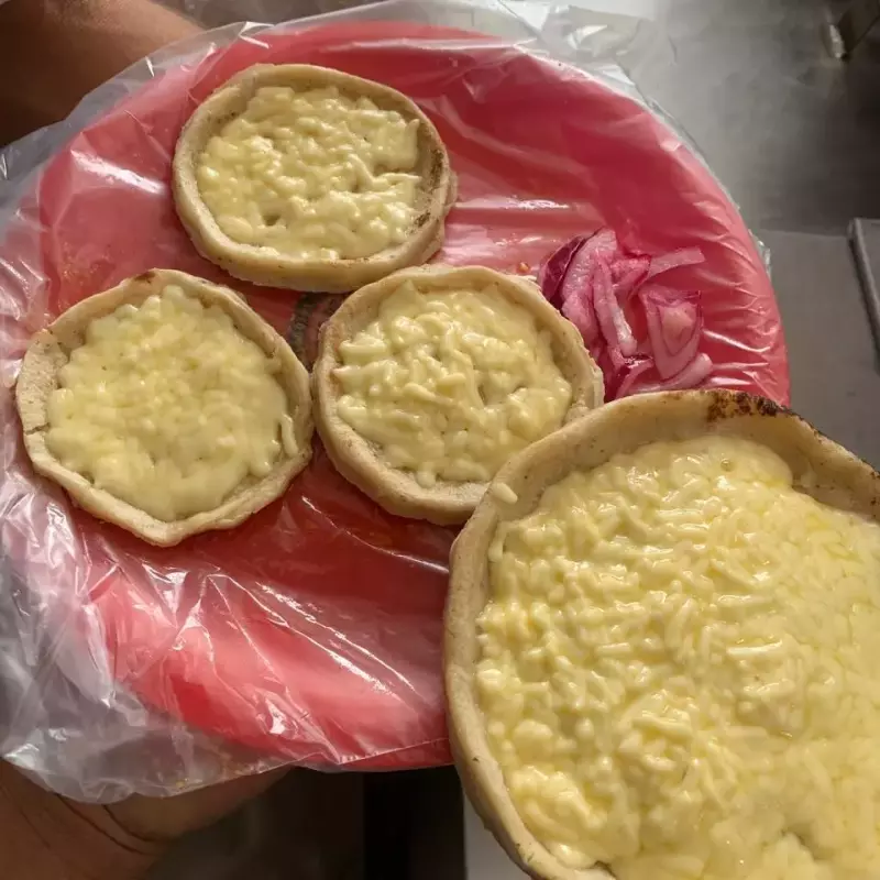 Mini Pellizcada con guiso