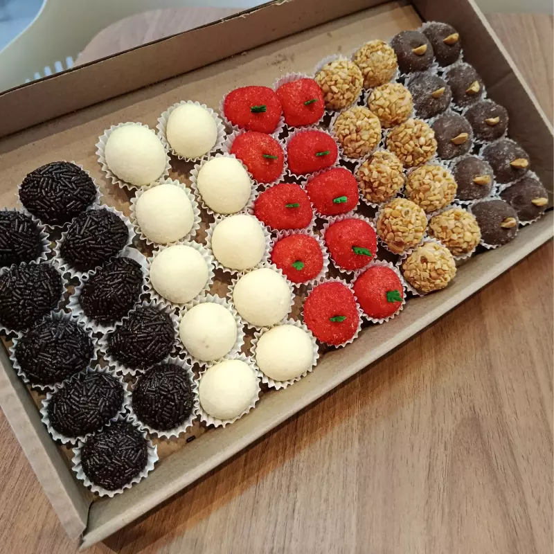 Caixa com 50 unidades