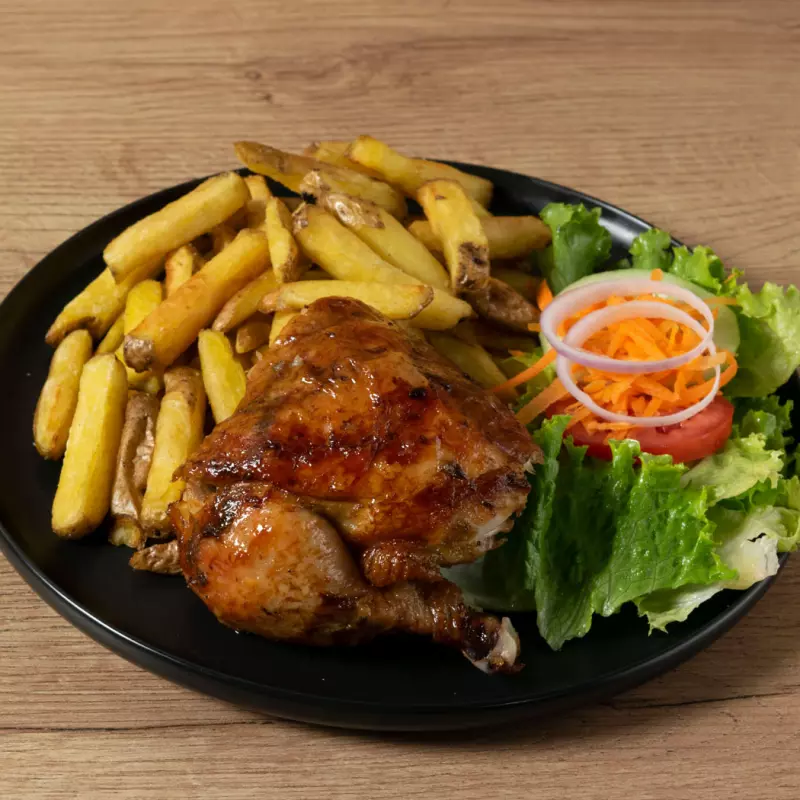 1/4  pollo + papas + ensalada