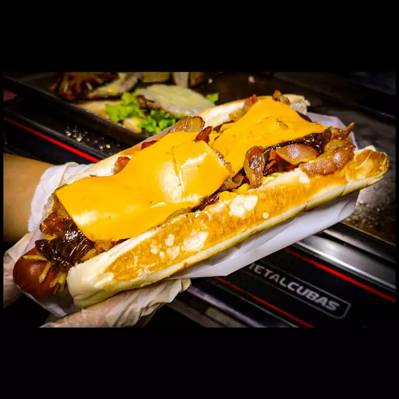 Dog Cheddar Bacon Caramelizado