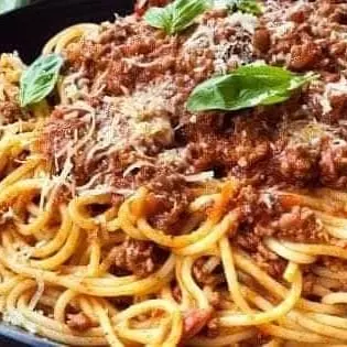 Macarrão carne