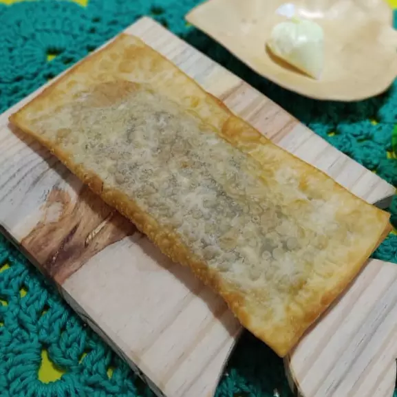 Pastel - Carne com bacon e queijo