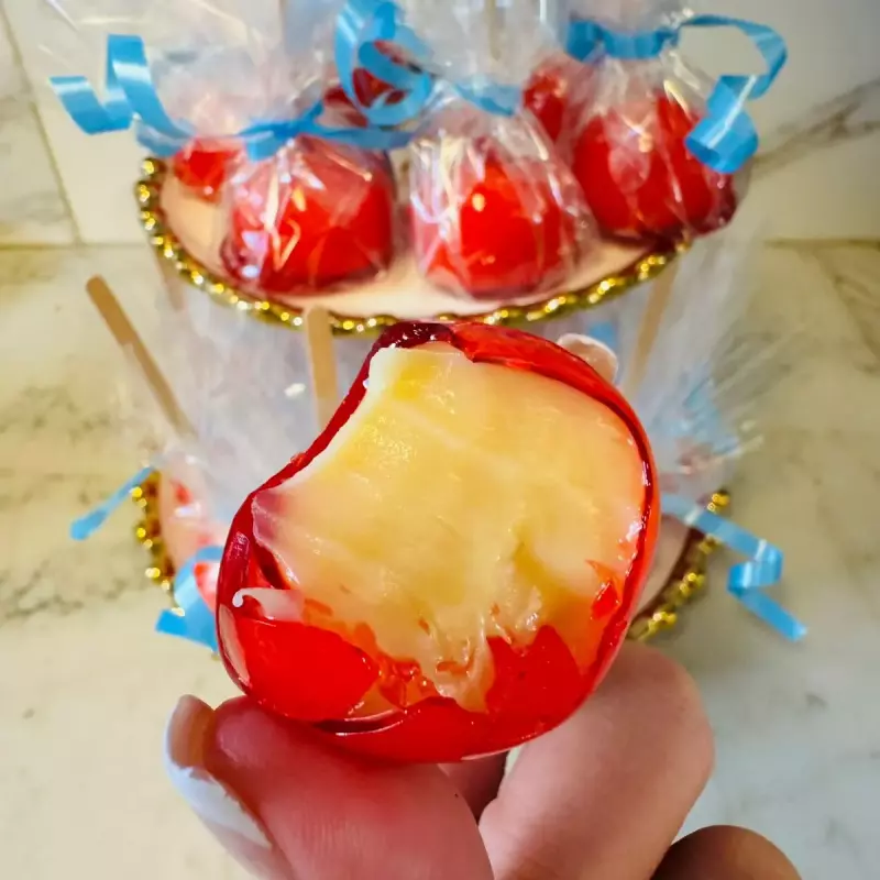 "MINI MAÇA DO AMOR"