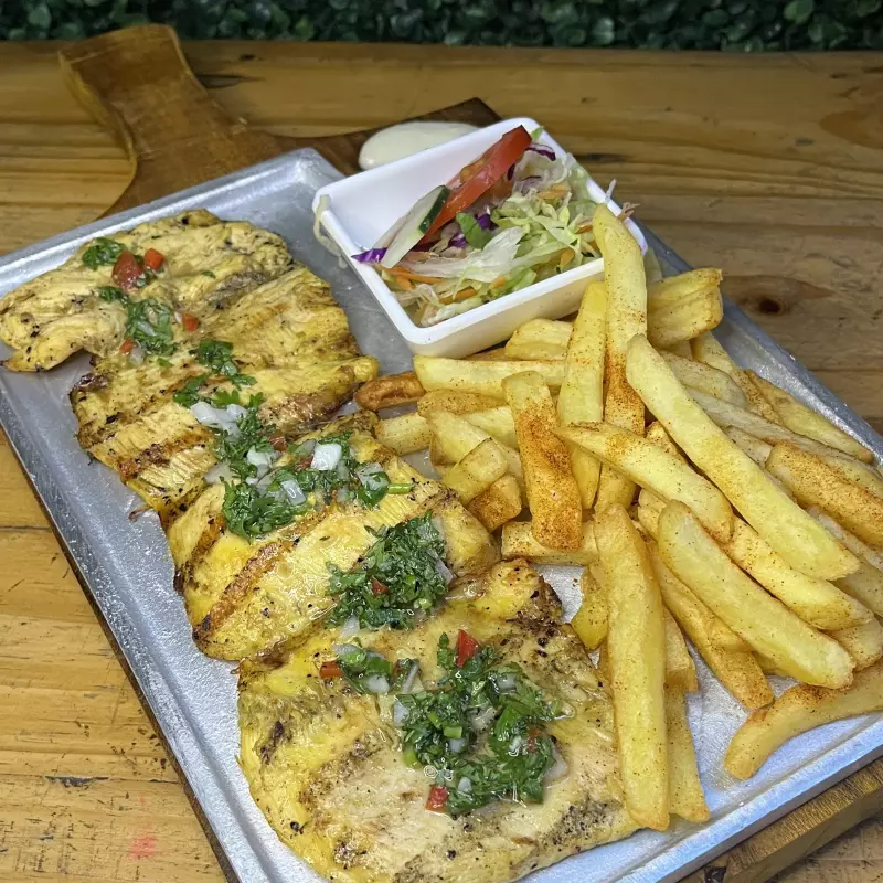 PECHUGA AL CARBÓN