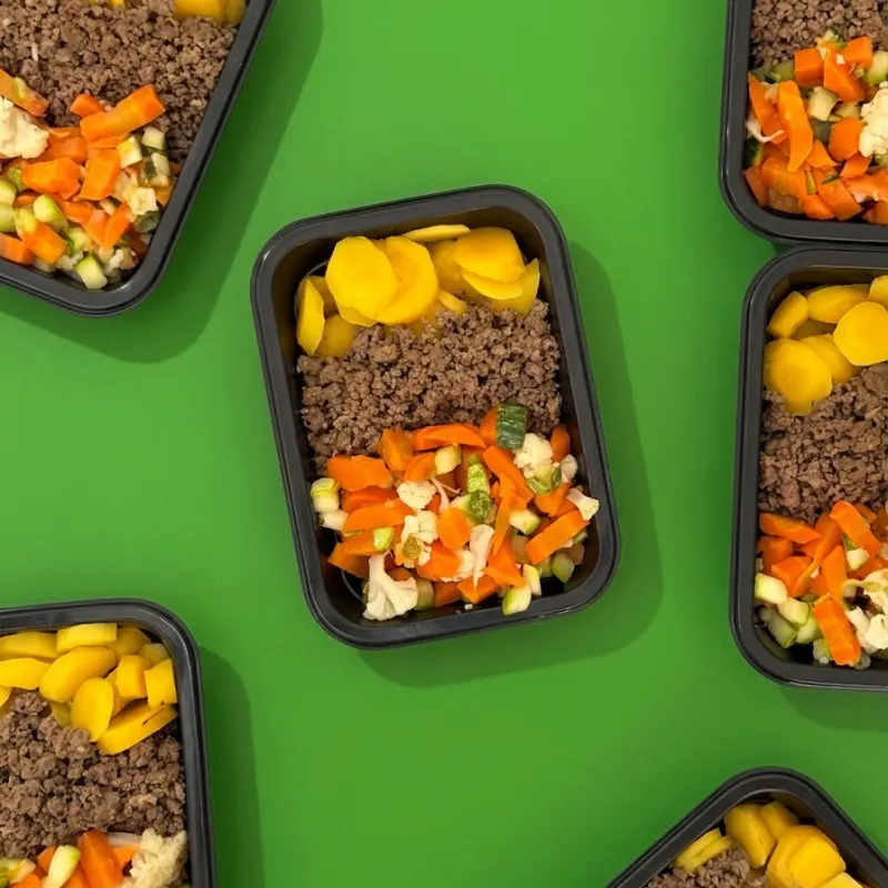 (P) Patinho com baroa e legumes