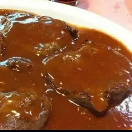 Suíno Ao Molho madeira