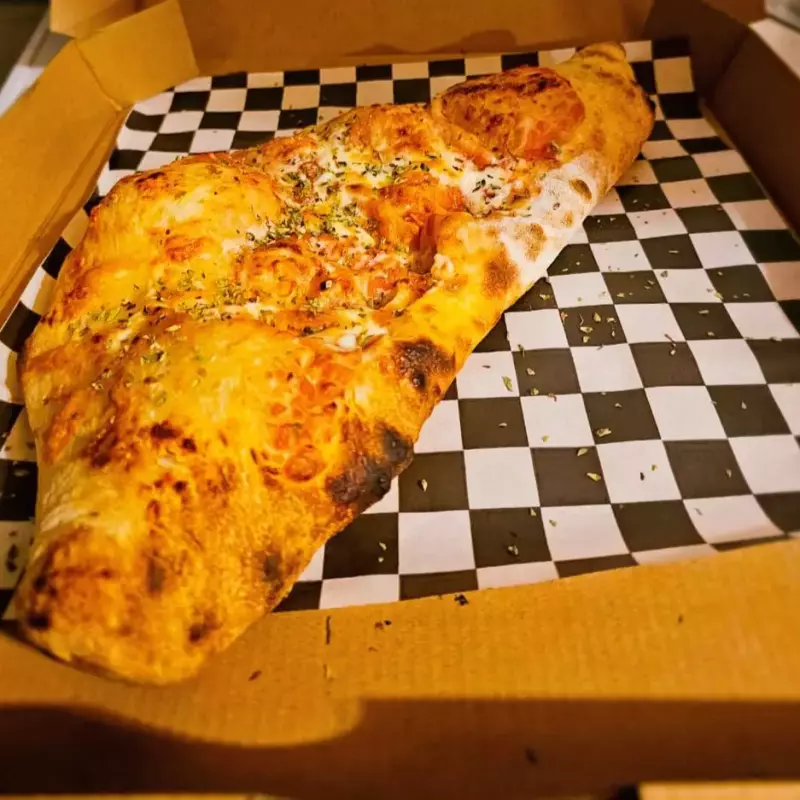 Pizza Calzone