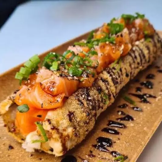 Hot Dog Roll Salmão Philadelphia