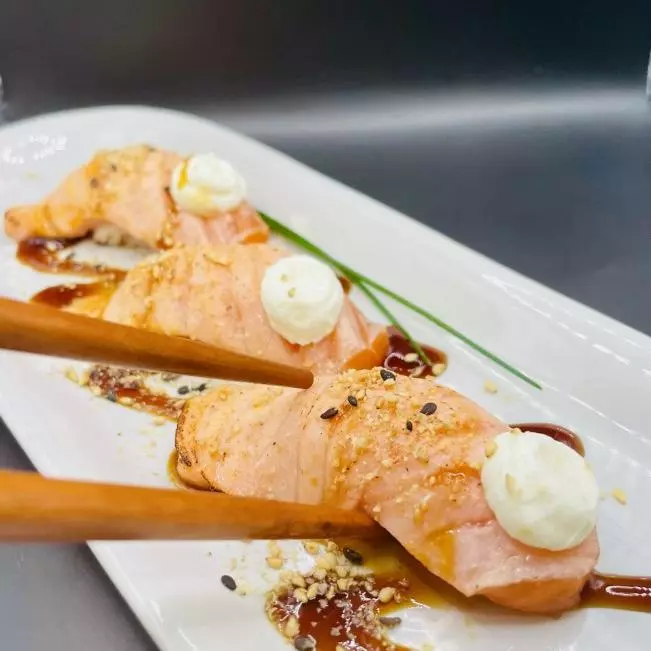 Nigiri Salmão Maçaricado