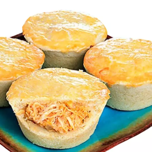 Empada calabresa com queijo