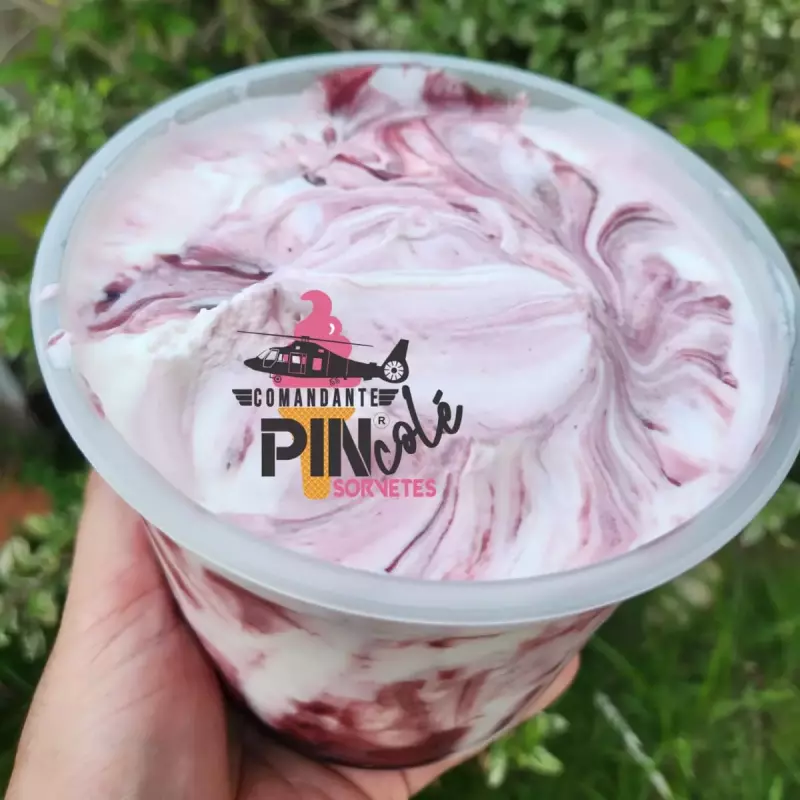 IOGURTE GREGO COM AMARENA DE 1 LITRO