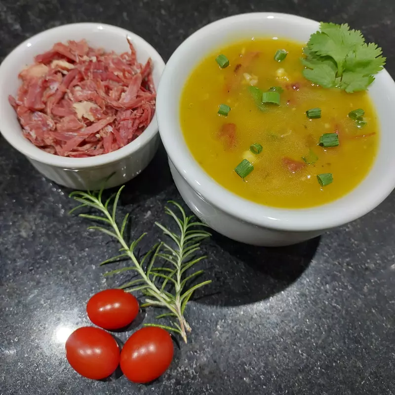 Mandioquinha com Carne Seca