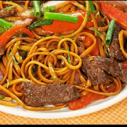 Tallarin Saltado de Lomo